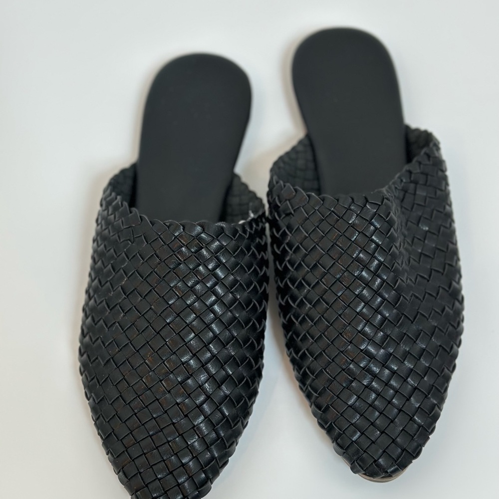 Women’s sandals mules
